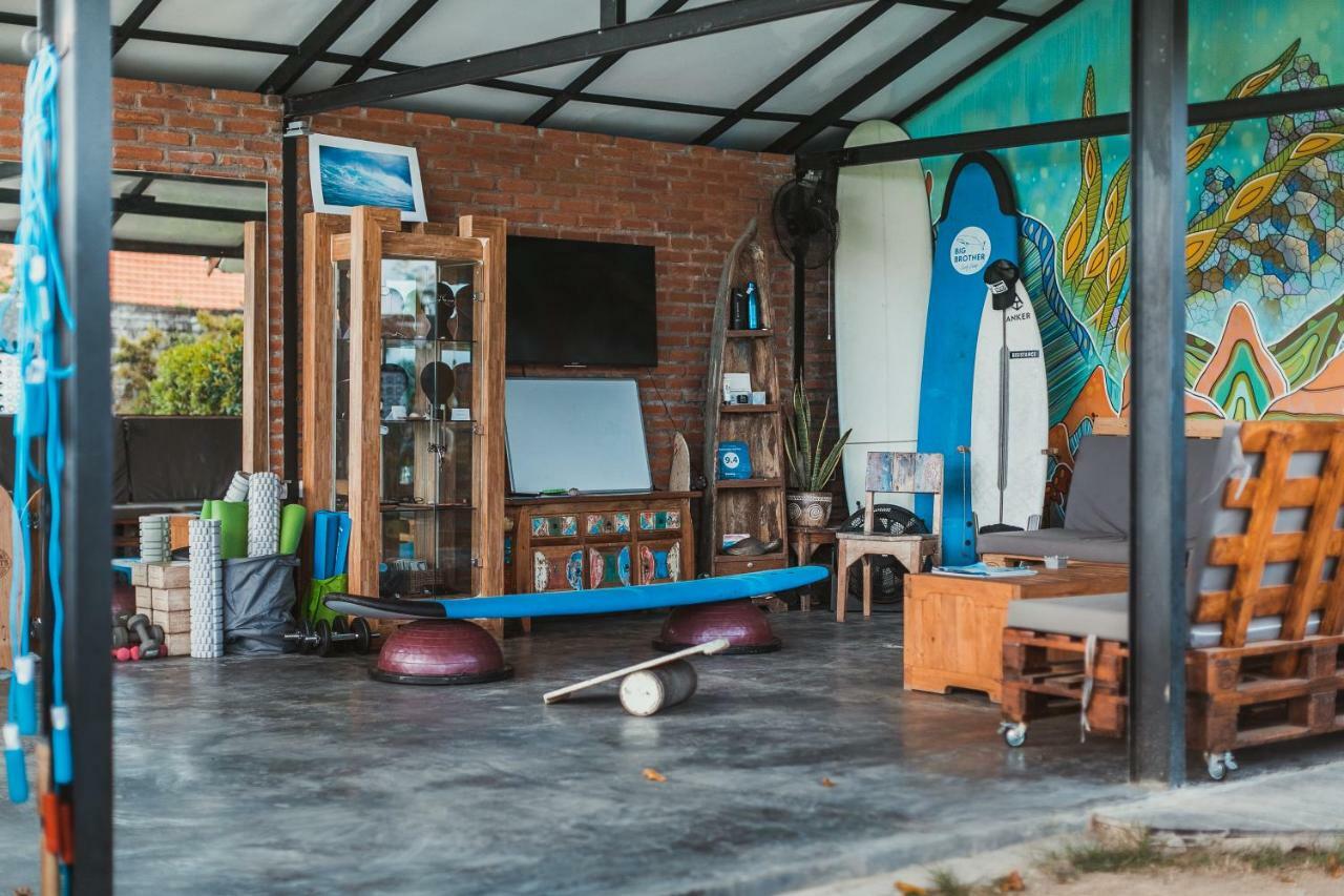 Big Brother Surf Inn Canggu Exteriér fotografie