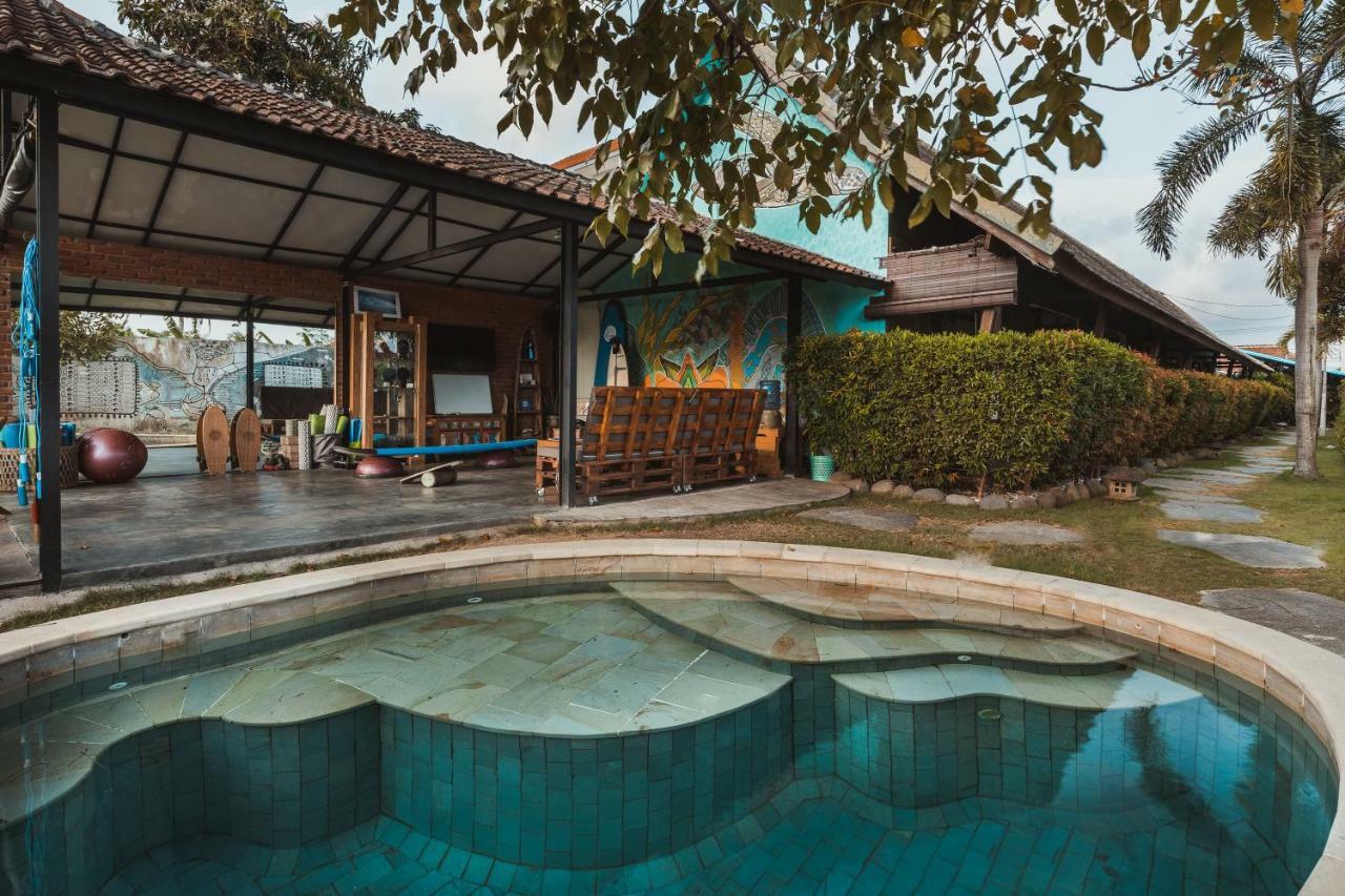 Big Brother Surf Inn Canggu Exteriér fotografie